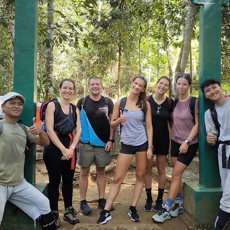 בוקיט לוואנג Sama Sama Homestay & Trekking Only Stay Here Book Trekking And Transport With Us מראה חיצוני תמונה